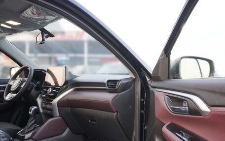 Toyota Urban Cruiser, 2025 год, 3 100 000 рублей, 6 фотография