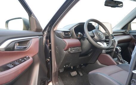 Toyota Urban Cruiser, 2025 год, 3 100 000 рублей, 5 фотография