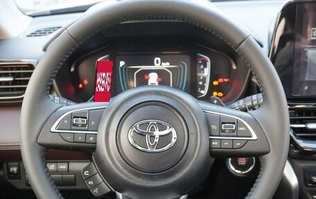 Toyota Urban Cruiser, 2025 год, 3 100 000 рублей, 8 фотография