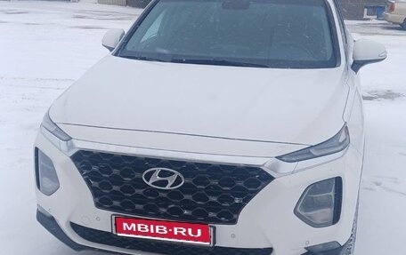Hyundai Santa Fe IV, 2018 год, 2 100 000 рублей, 1 фотография