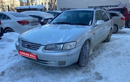 Toyota Camry, 1997 год, 580 000 рублей, 1 фотография