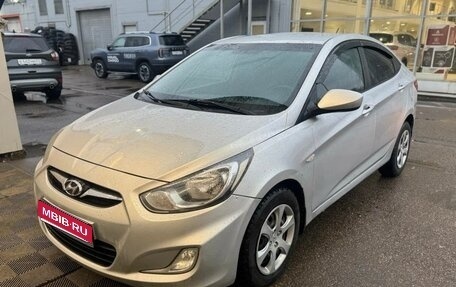Hyundai Solaris II рестайлинг, 2011 год, 845 000 рублей, 1 фотография