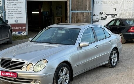 Mercedes-Benz E-Класс, 2003 год, 2 200 000 рублей, 1 фотография