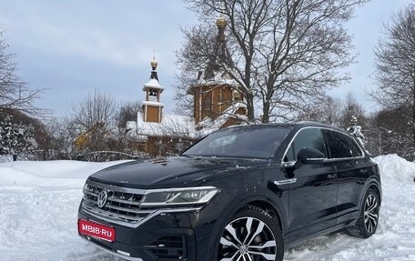 Volkswagen Touareg III, 2019 год, 4 850 000 рублей, 1 фотография