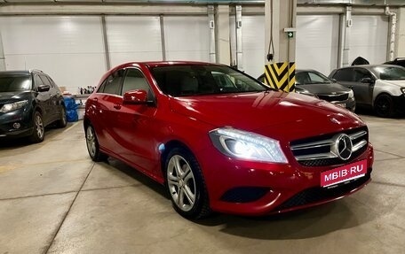 Mercedes-Benz A-Класс, 2013 год, 1 250 000 рублей, 1 фотография