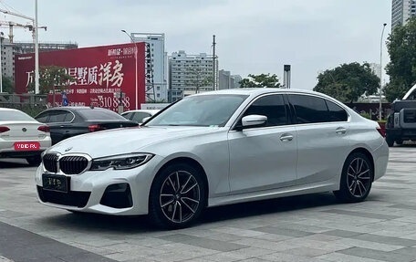 BMW 3 серия, 2021 год, 2 690 000 рублей, 1 фотография
