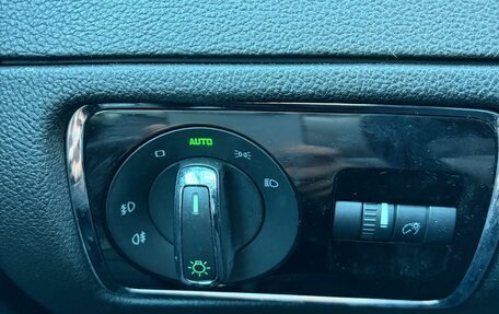 Skoda Superb III рестайлинг, 2010 год, 930 000 рублей, 10 фотография