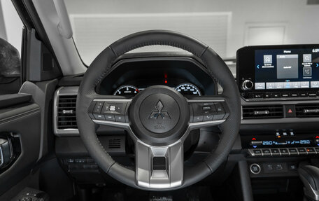 Mitsubishi L200, 2025 год, 5 450 000 рублей, 10 фотография