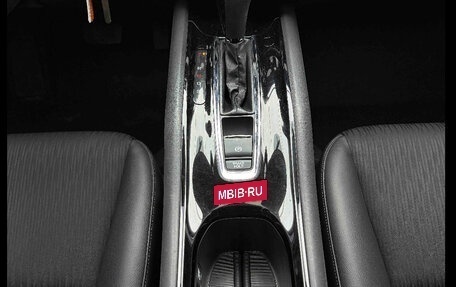 Honda Vezel, 2022 год, 1 680 000 рублей, 10 фотография