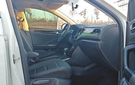 Volkswagen T-Roc I, 2022 год, 1 750 000 рублей, 9 фотография