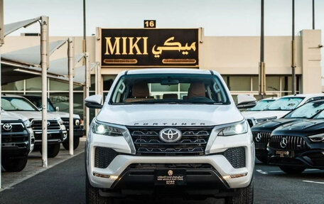 Toyota Fortuner II, 2026 год, 4 680 000 рублей, 2 фотография