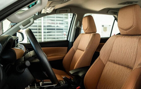 Toyota Fortuner II, 2026 год, 4 680 000 рублей, 8 фотография