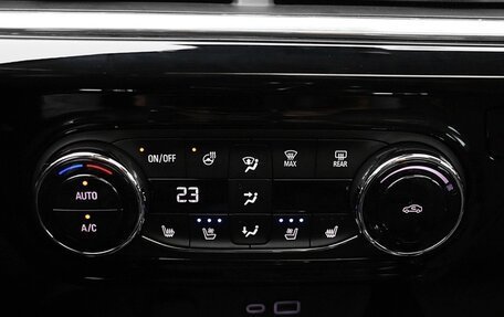 Chevrolet Trax, 2024 год, 1 825 027 рублей, 13 фотография