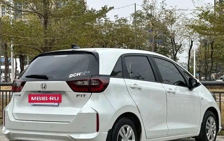 Honda Fit, 2023 год, 1 225 911 рублей, 6 фотография