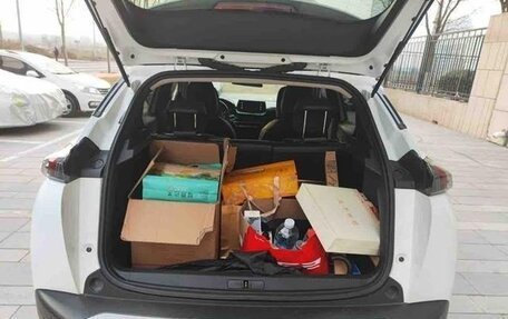 Peugeot 2008 II, 2022 год, 1 390 000 рублей, 7 фотография