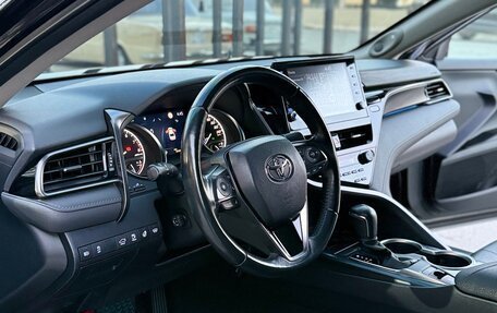 Toyota Camry, 2022 год, 3 350 000 рублей, 8 фотография