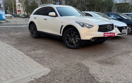 Infiniti FX II, 2013 год, 2 300 000 рублей, 2 фотография