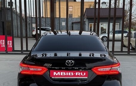 Toyota Camry, 2022 год, 3 350 000 рублей, 5 фотография