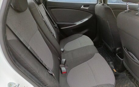 Hyundai Solaris II рестайлинг, 2013 год, 600 000 рублей, 5 фотография