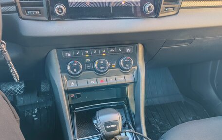 Skoda Karoq I, 2021 год, 2 500 000 рублей, 15 фотография