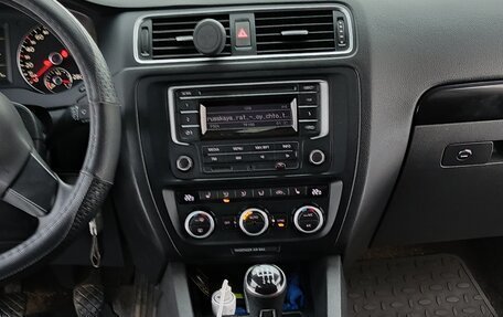 Volkswagen Jetta VI, 2014 год, 1 059 999 рублей, 9 фотография