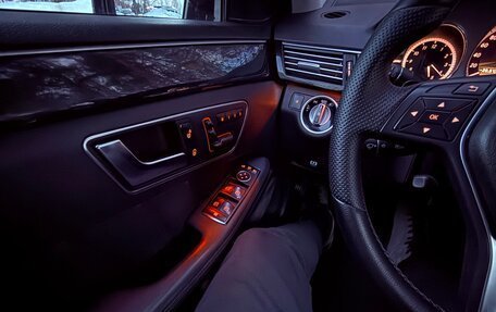 Mercedes-Benz E-Класс, 2012 год, 1 600 000 рублей, 15 фотография