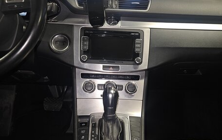 Volkswagen Passat B7, 2013 год, 800 000 рублей, 18 фотография