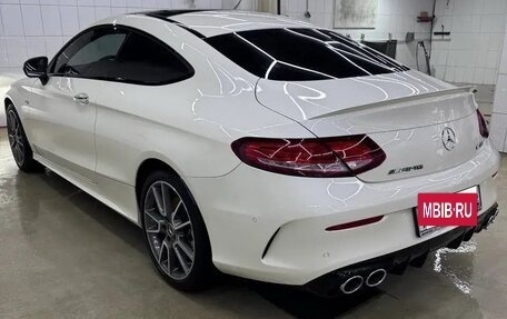 Mercedes-Benz C-Класс AMG, 2018 год, 5 250 000 рублей, 4 фотография