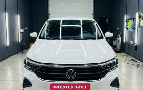 Volkswagen Polo VI (EU Market), 2021 год, 1 350 000 рублей, 2 фотография