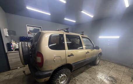 Chevrolet Niva I рестайлинг, 2004 год, 4 фотография