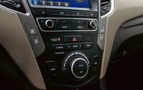 Hyundai Santa Fe III рестайлинг, 2018 год, 1 995 000 рублей, 15 фотография