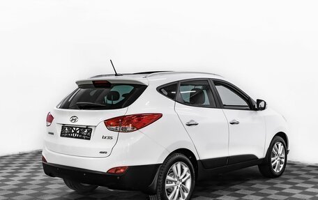 Hyundai ix35 I рестайлинг, 2013 год, 995 000 рублей, 4 фотография