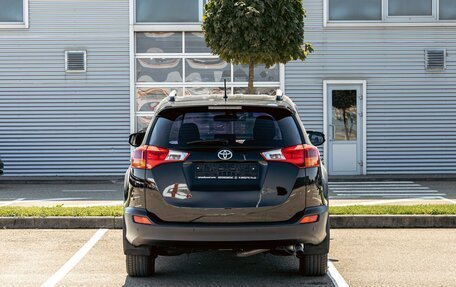 Toyota RAV4, 2015 год, 1 655 000 рублей, 5 фотография