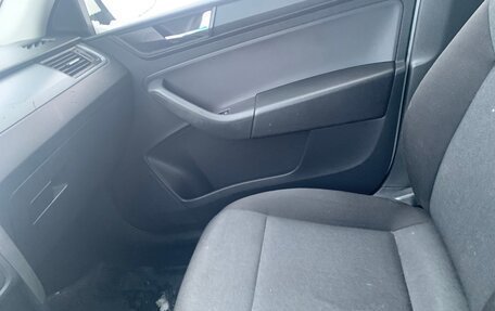 Skoda Rapid I, 2019 год, 880 000 рублей, 9 фотография