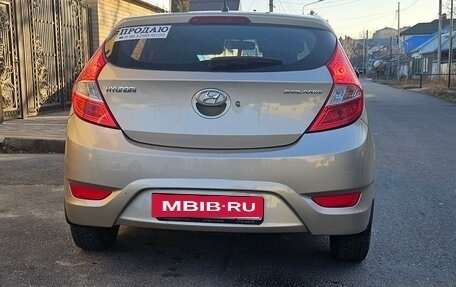 Hyundai Solaris II рестайлинг, 2012 год, 850 000 рублей, 2 фотография