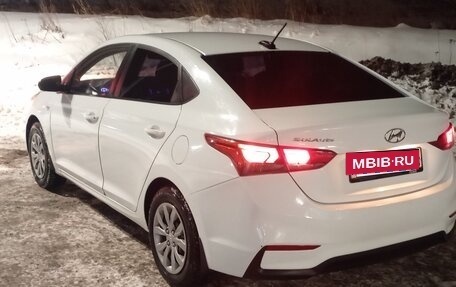 Hyundai Solaris II рестайлинг, 2017 год, 595 000 рублей, 2 фотография