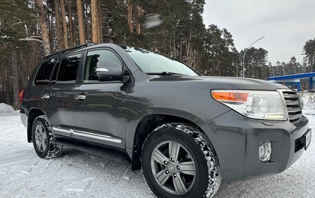 Toyota Land Cruiser 200, 2012 год, 2 950 000 рублей, 6 фотография