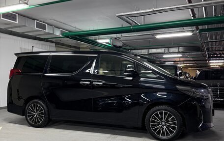 Toyota Alphard III, 2021 год, 5 500 000 рублей, 2 фотография