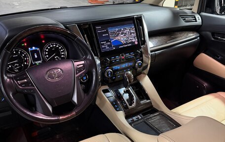 Toyota Alphard III, 2021 год, 5 500 000 рублей, 13 фотография