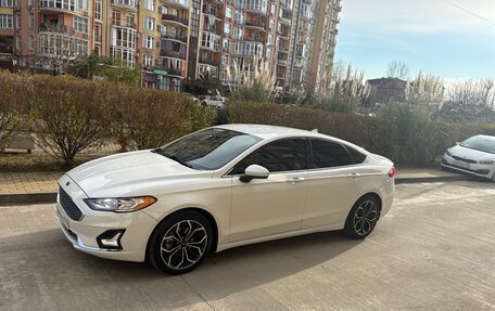 Ford Fusion (North America) II, 2020 год, 1 800 000 рублей, 2 фотография