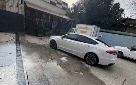 Ford Fusion (North America) II, 2020 год, 1 800 000 рублей, 13 фотография