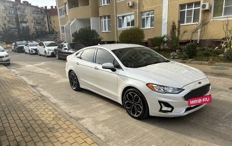 Ford Fusion (North America) II, 2020 год, 1 800 000 рублей, 8 фотография