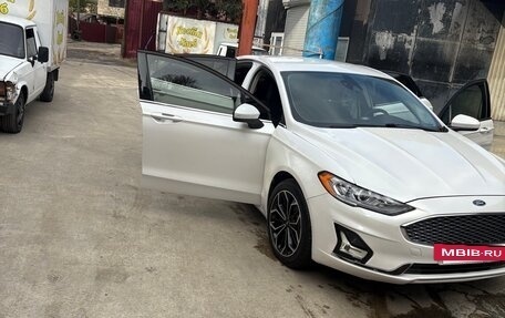 Ford Fusion (North America) II, 2020 год, 1 800 000 рублей, 3 фотография