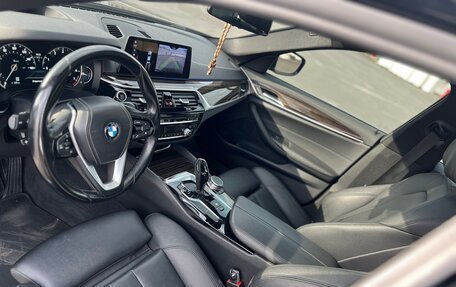 BMW 5 серия, 2018 год, 3 200 000 рублей, 7 фотография