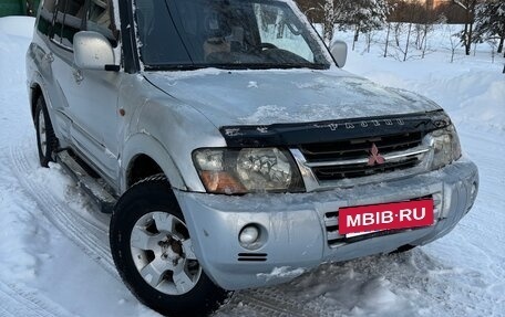 Mitsubishi Pajero III рестайлинг, 2000 год, 550 000 рублей, 2 фотография