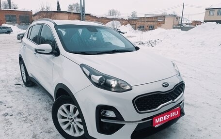 KIA Sportage IV рестайлинг, 2018 год, 2 250 000 рублей, 1 фотография