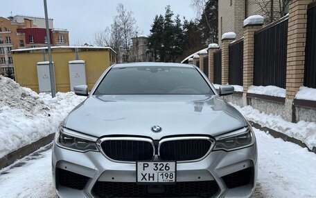 BMW 5 серия, 2019 год, 2 490 000 рублей, 1 фотография