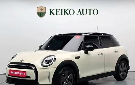 MINI Hatch, 2021 год, 1 750 000 рублей, 1 фотография