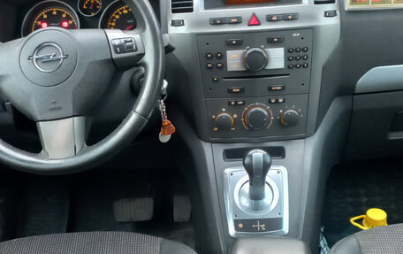 Opel Zafira B, 2007 год, 400 000 рублей, 7 фотография