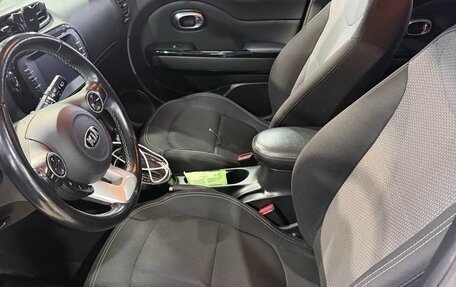 KIA Soul II рестайлинг, 2017 год, 1 771 777 рублей, 8 фотография